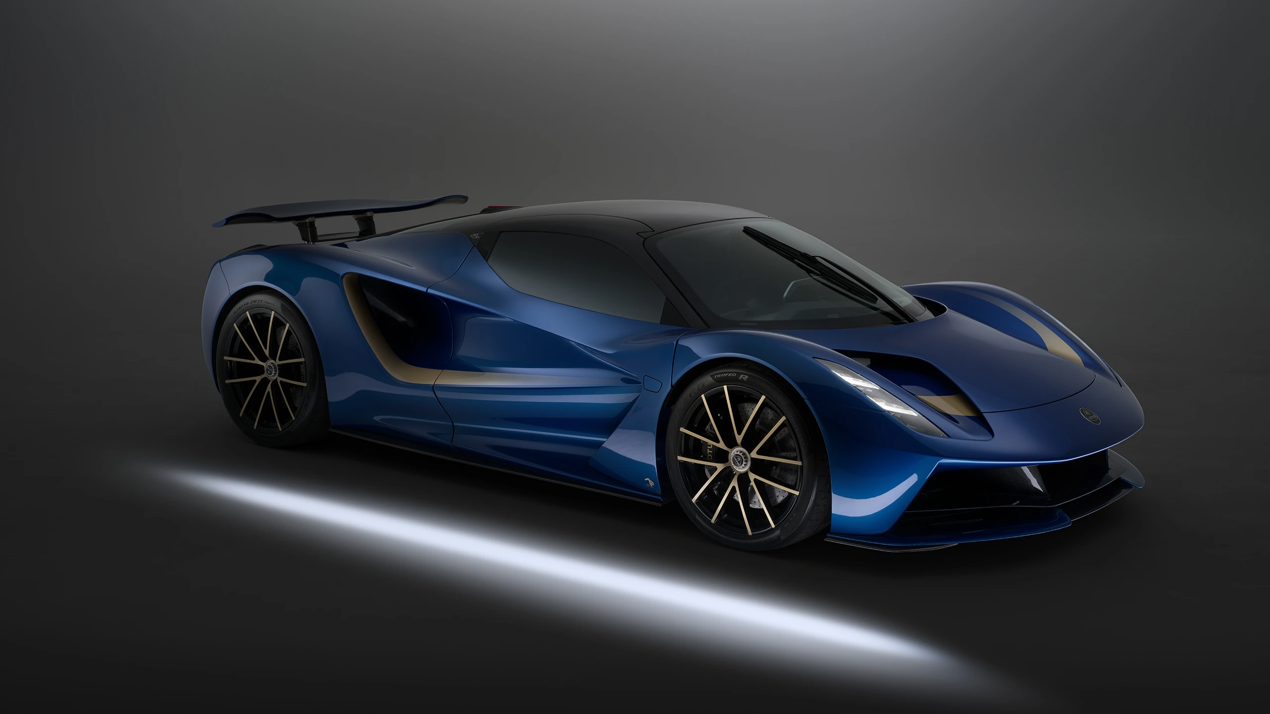 LOTUS EVIJA X – KẺ PHÁ VỠ MỌI KỶ LỤC TỐC ĐỘ