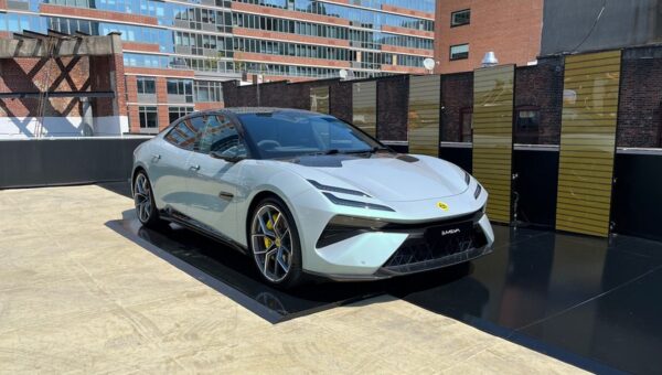 Lotus Emeya 2026: Khi an toàn trở thành nghệ thuật – Lá chắn thông minh từ tương lai