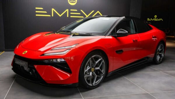 Lotus Emeya bản cao cấp nhất mạnh bao nhiêu mã lực?