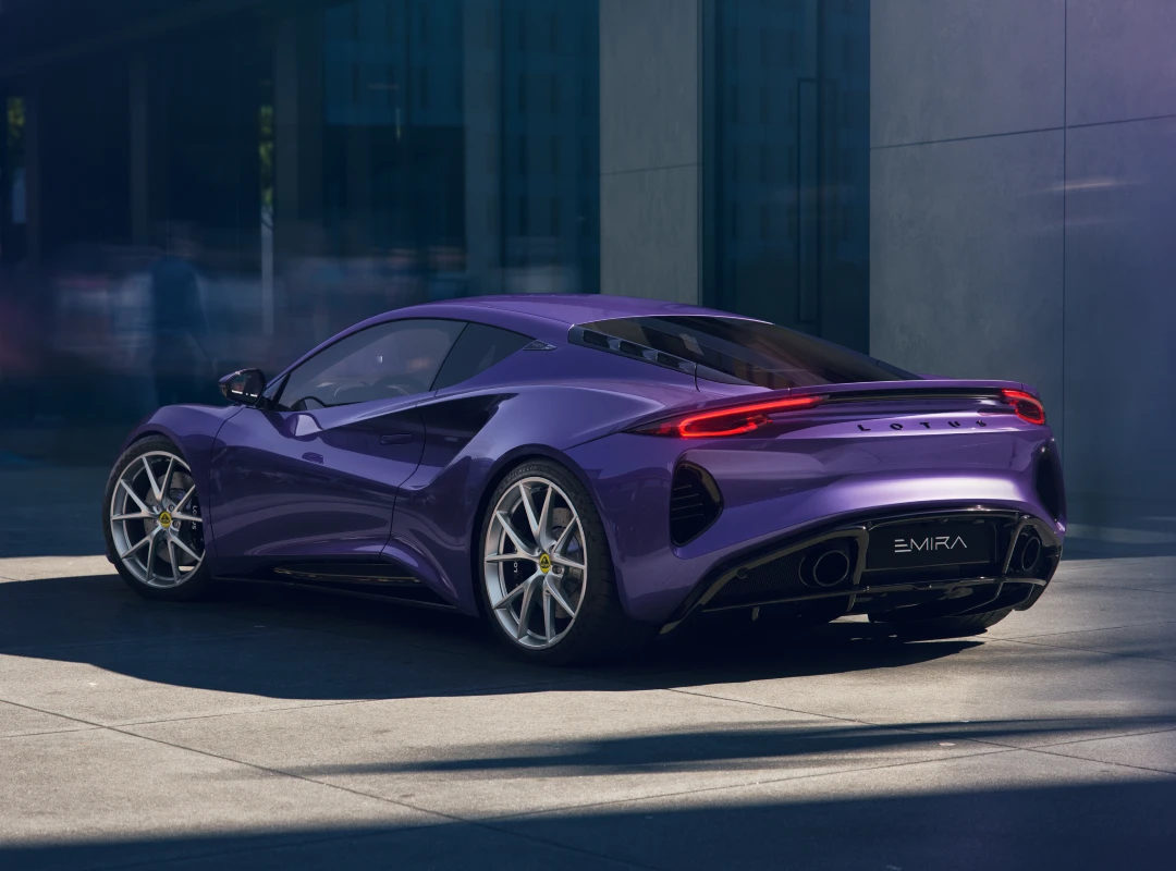 EMIRA TURBO SE: SỨC MẠNH – CHÍNH XÁC – ĐẲNG CẤP