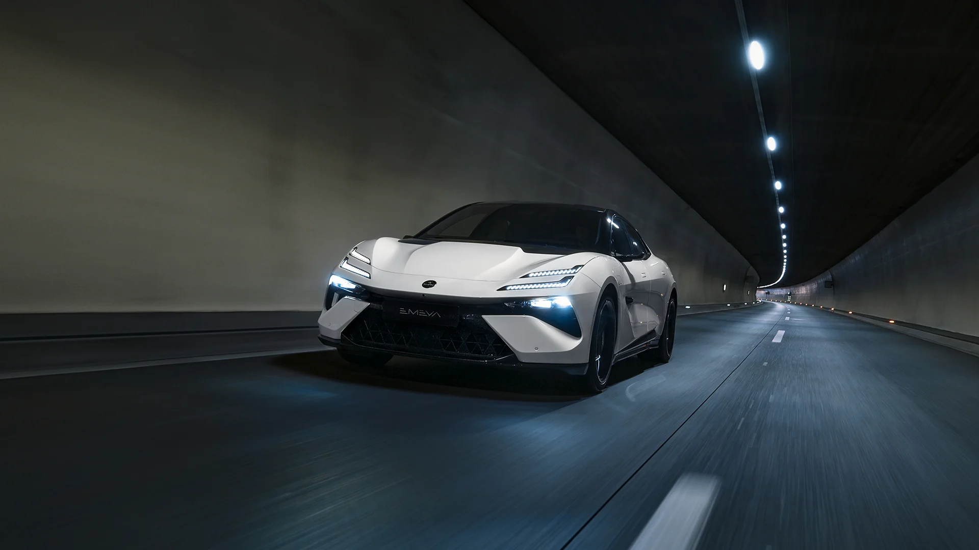 LOTUS EMEYA 600 – ĐỊNH NGHĨA SỰ TOÀN DIỆN